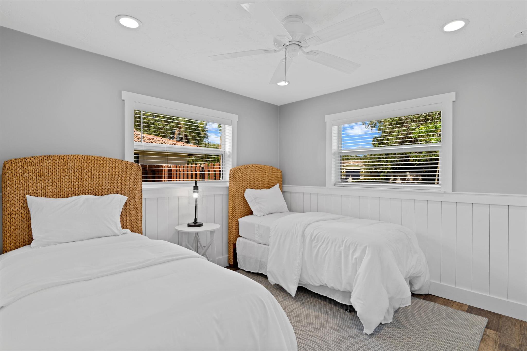 VISTA HILLS - Residential Lease