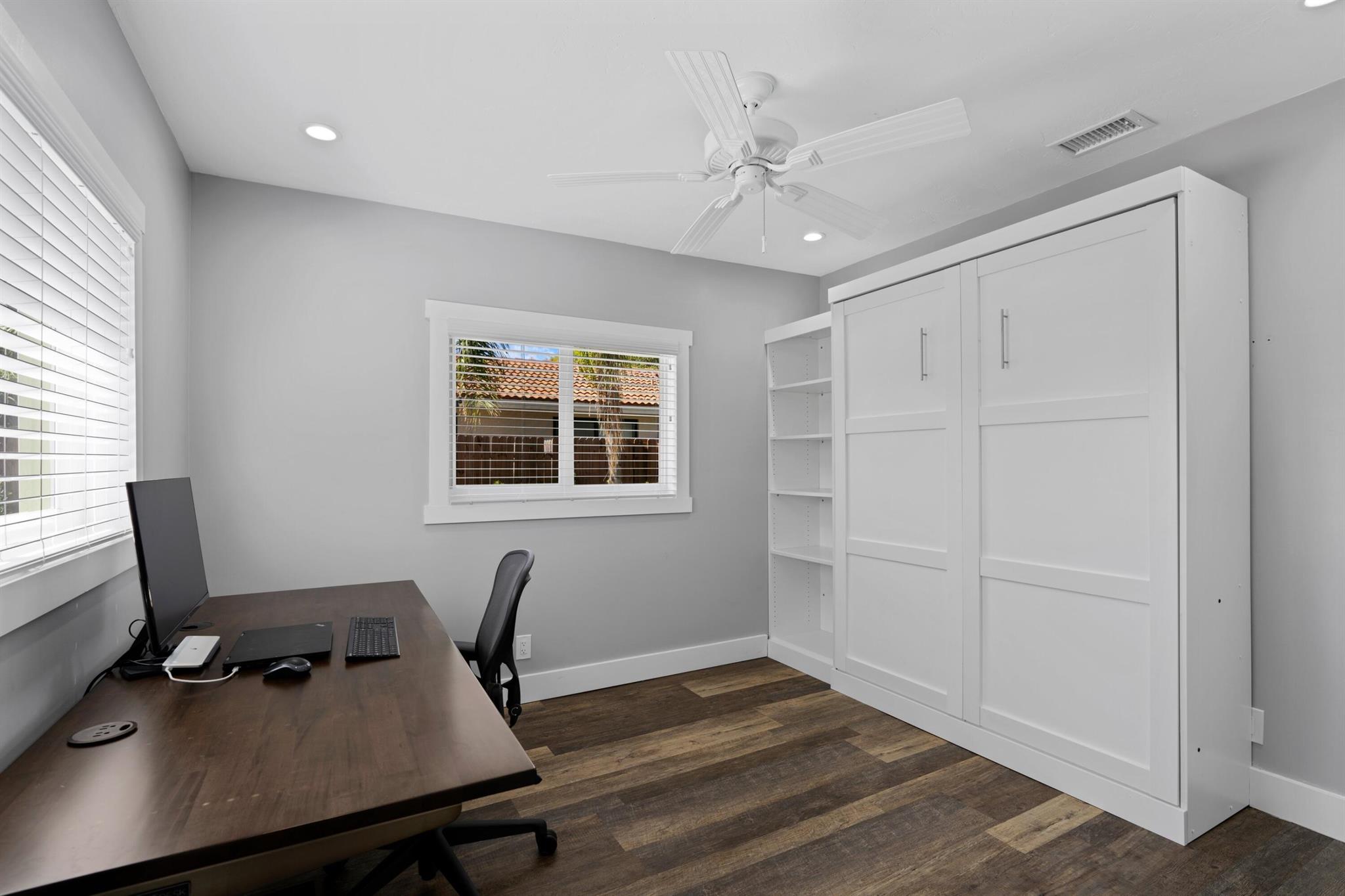 VISTA HILLS - Residential Lease