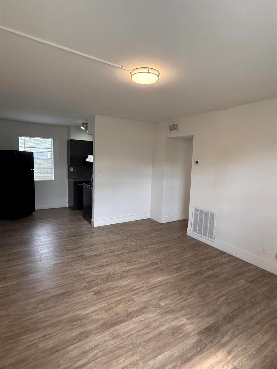 RIVERSIDE ADD AMEN PLAT - Residential Lease