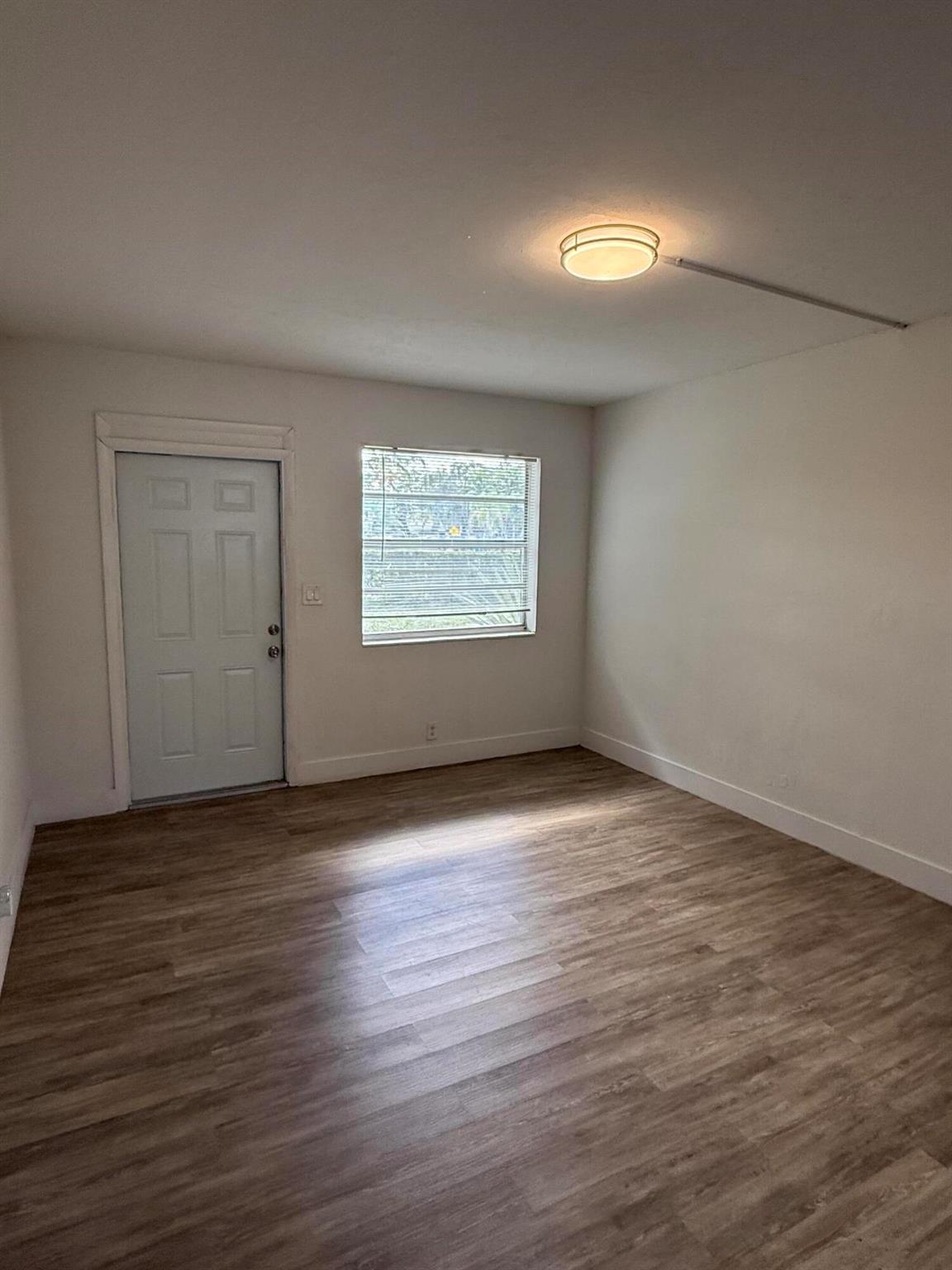 RIVERSIDE ADD AMEN PLAT - Residential Lease