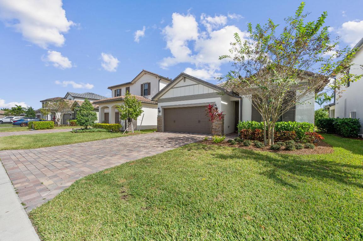 Properties 4762 Roldan Court