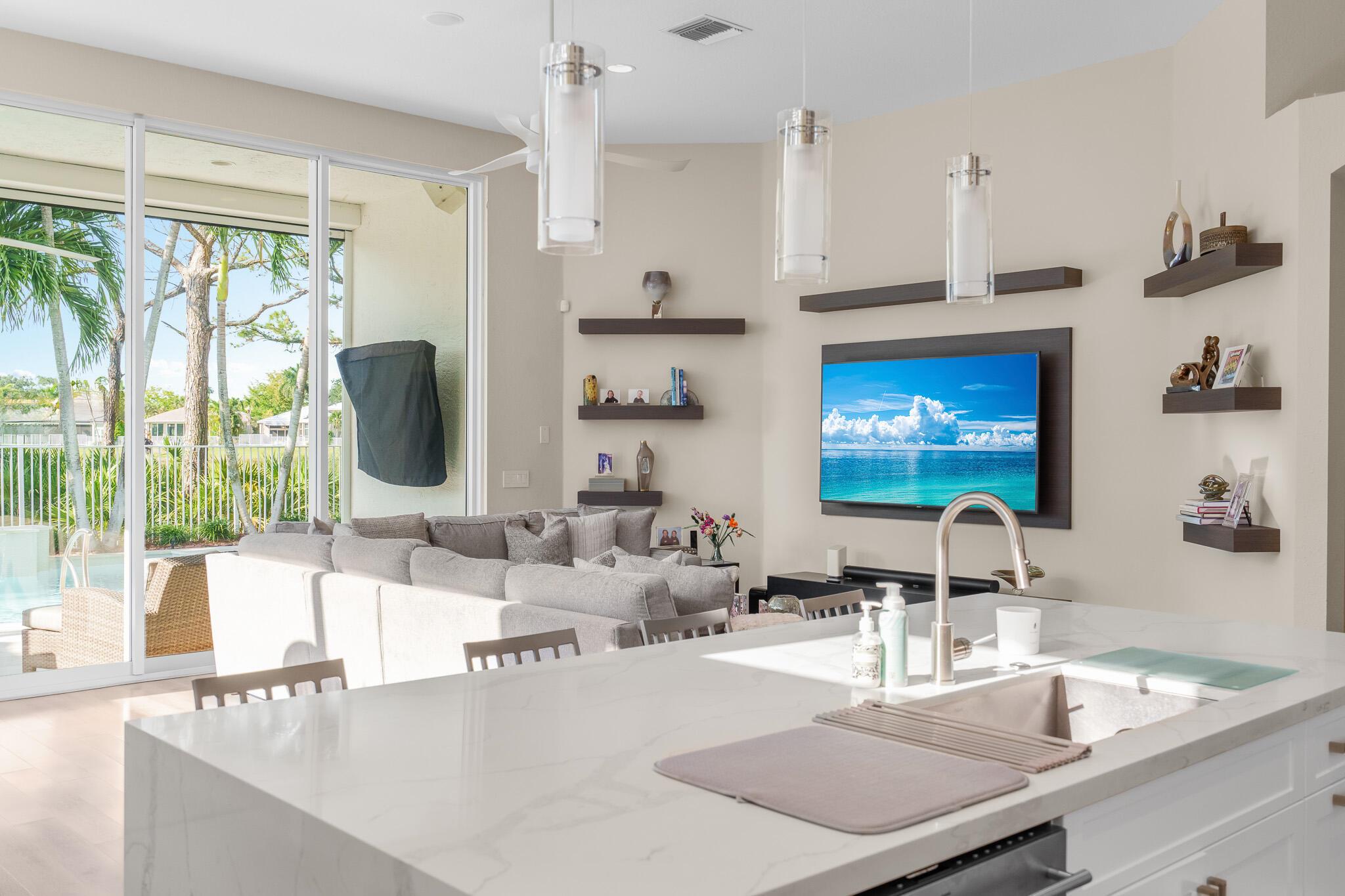 ADDISON RESERVE - Residential