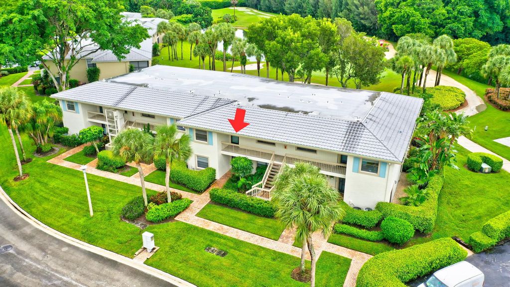 Photo of 19 Westgate Lane #19f, Boynton Beach, FL 33436 (MLS # R10928329)