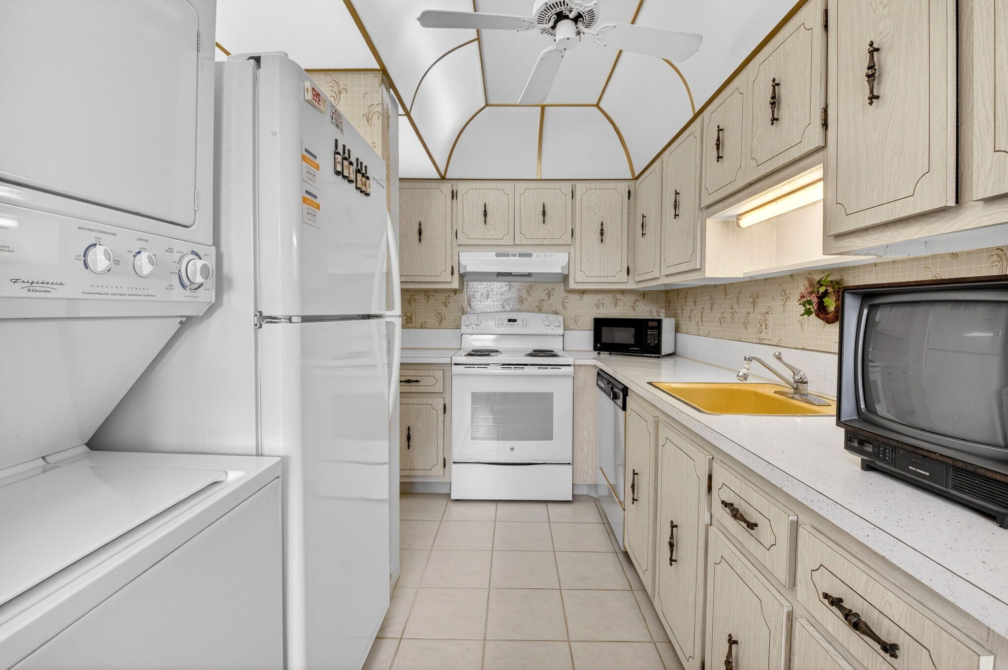 PINES OF DELRAY CONDO - Residential