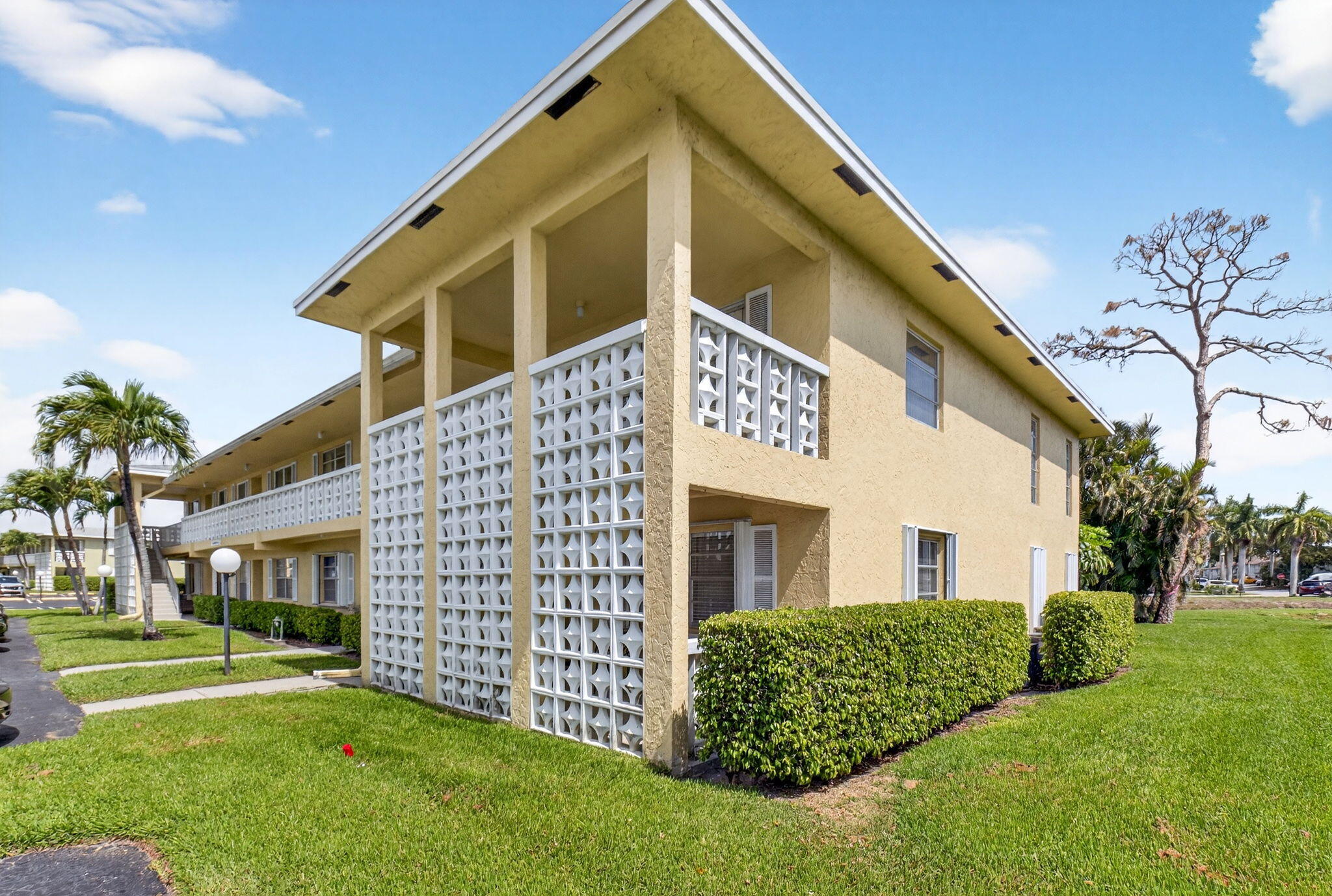 PINES OF DELRAY CONDO - Residential