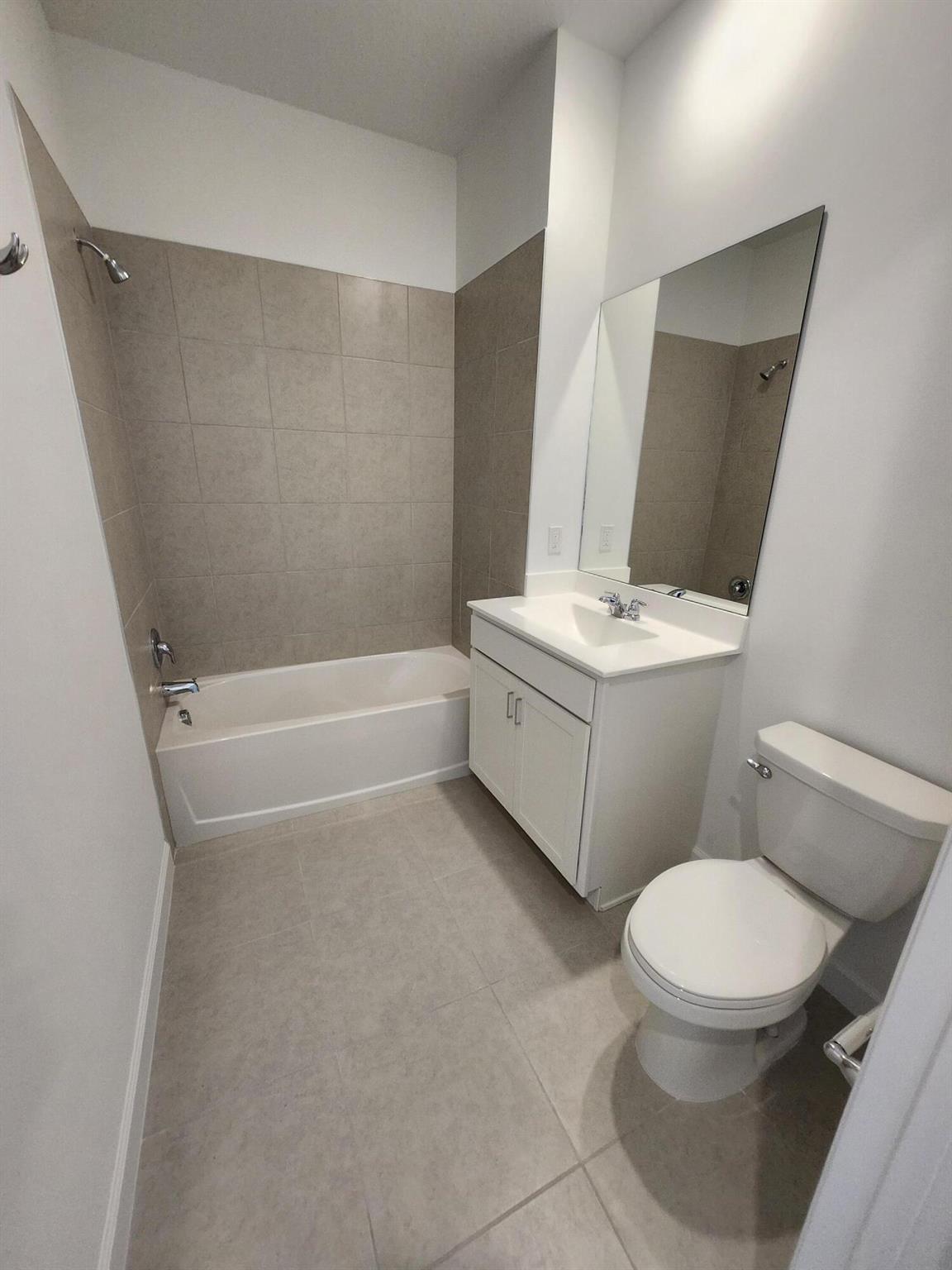 DELRAY TRAILS - Residential Lease