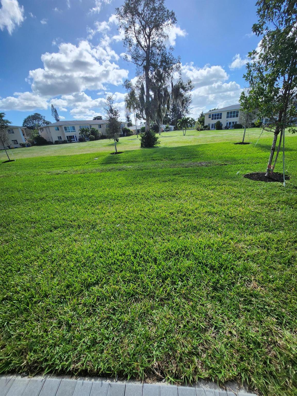 DELRAY TRAILS - Residential Lease