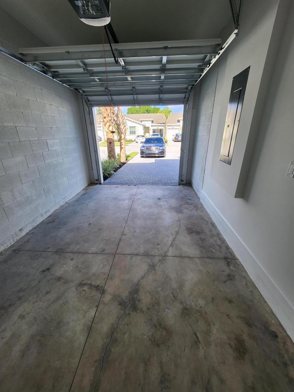 DELRAY TRAILS - Residential Lease