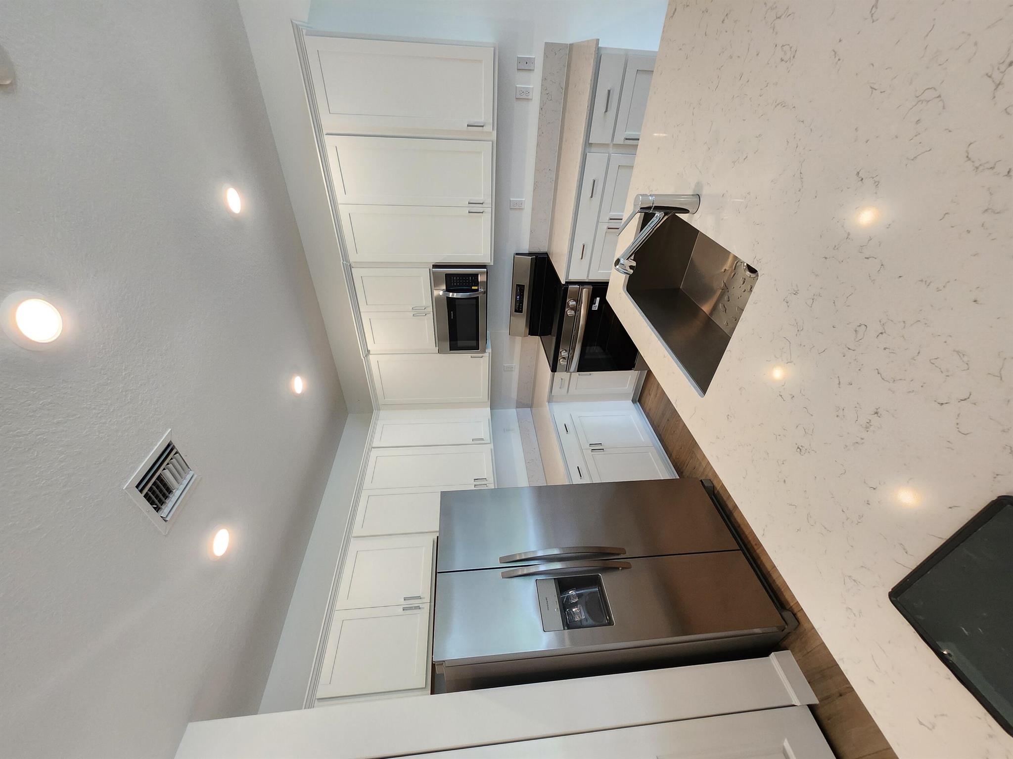 DELRAY TRAILS - Residential Lease