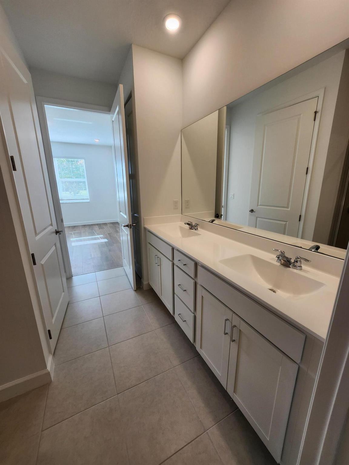 DELRAY TRAILS - Residential Lease