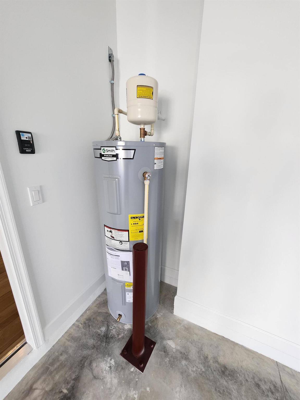 DELRAY TRAILS - Residential Lease