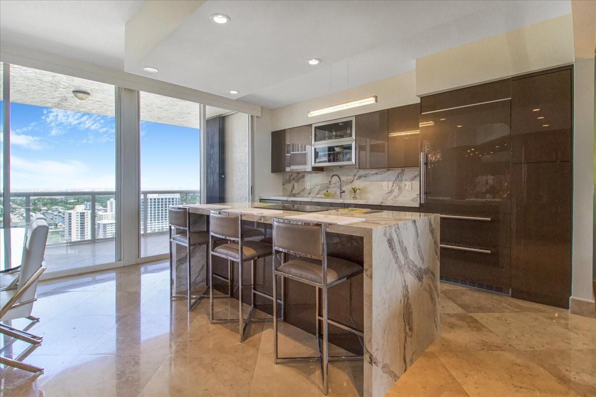 L'Hermitage - Residential Lease