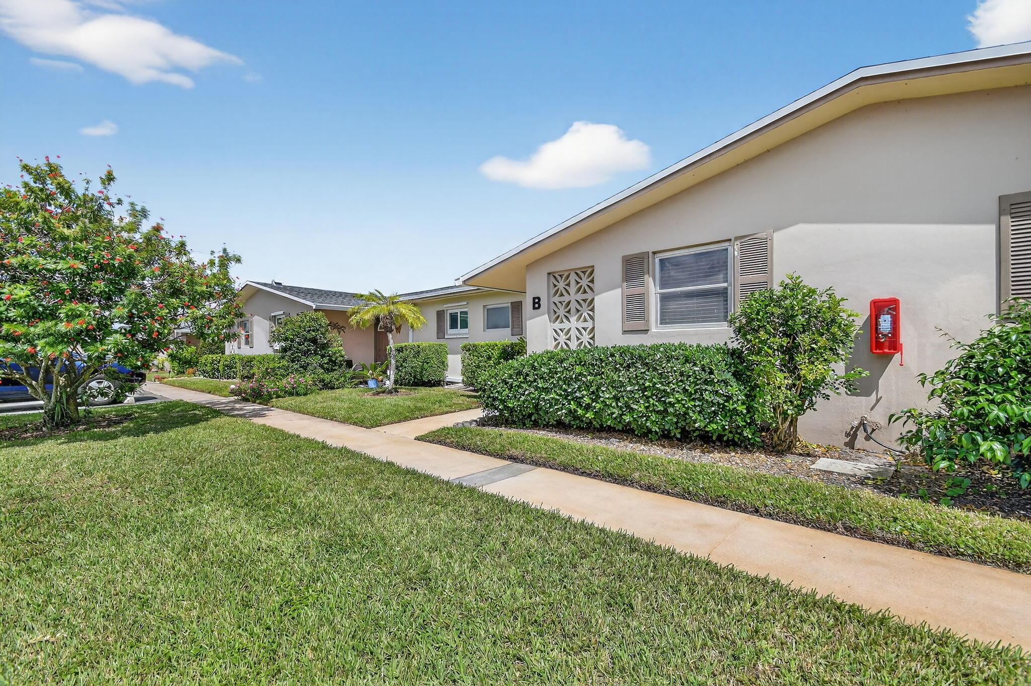 CRESTHAVEN VILLAS 10 COND - Residential Lease