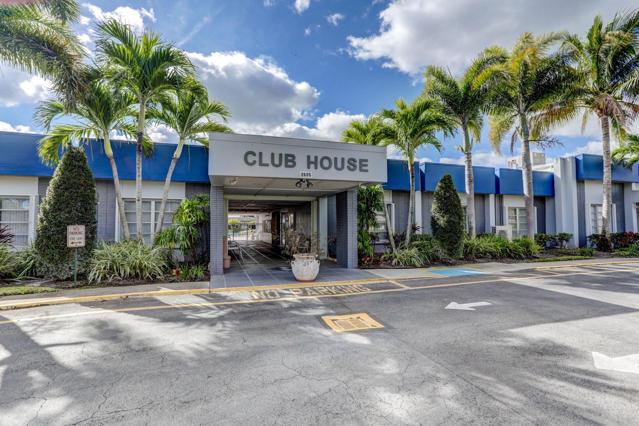 CRESTHAVEN VILLAS 10 COND - Residential Lease