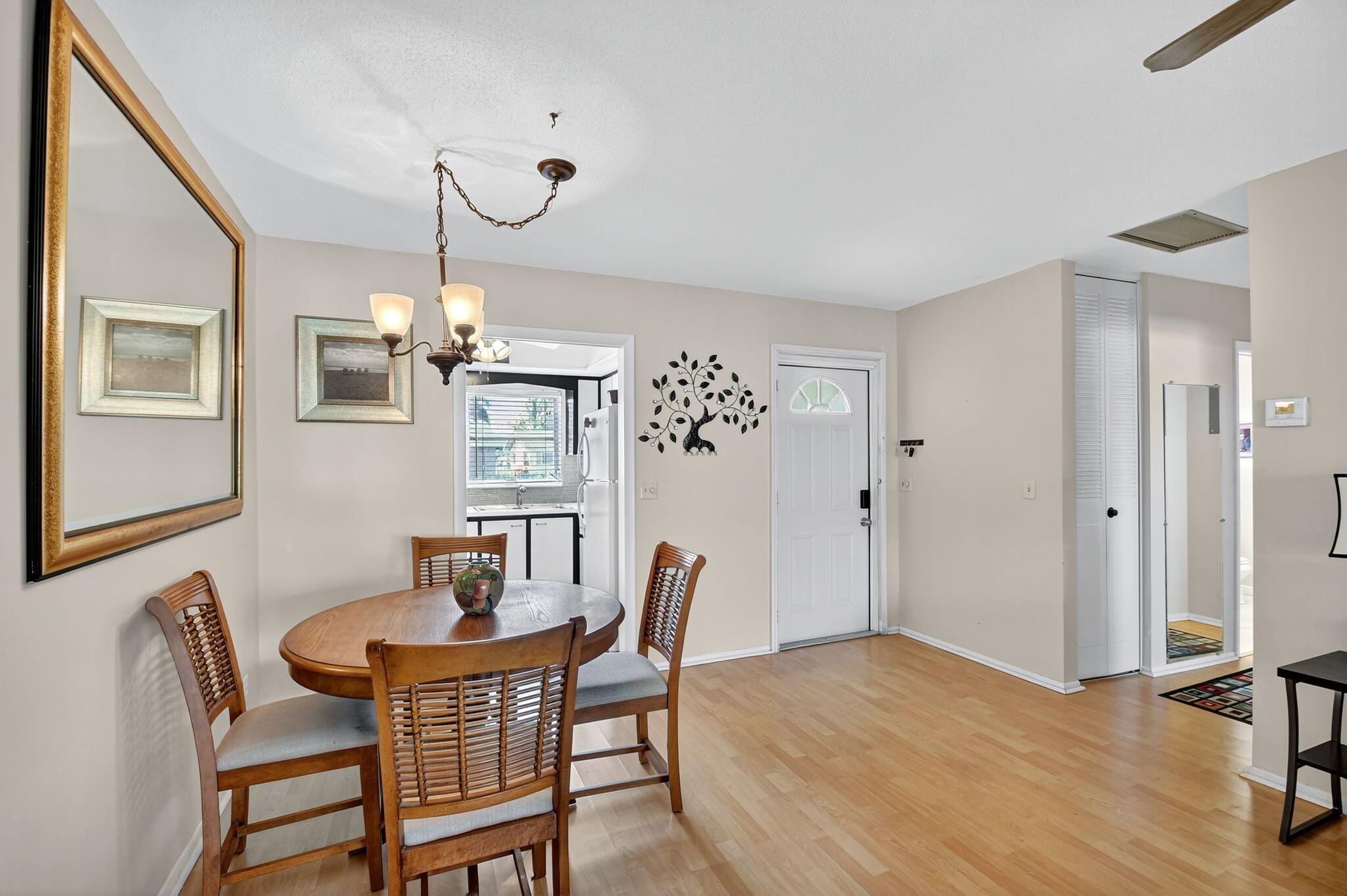 CRESTHAVEN VILLAS 10 COND - Residential Lease