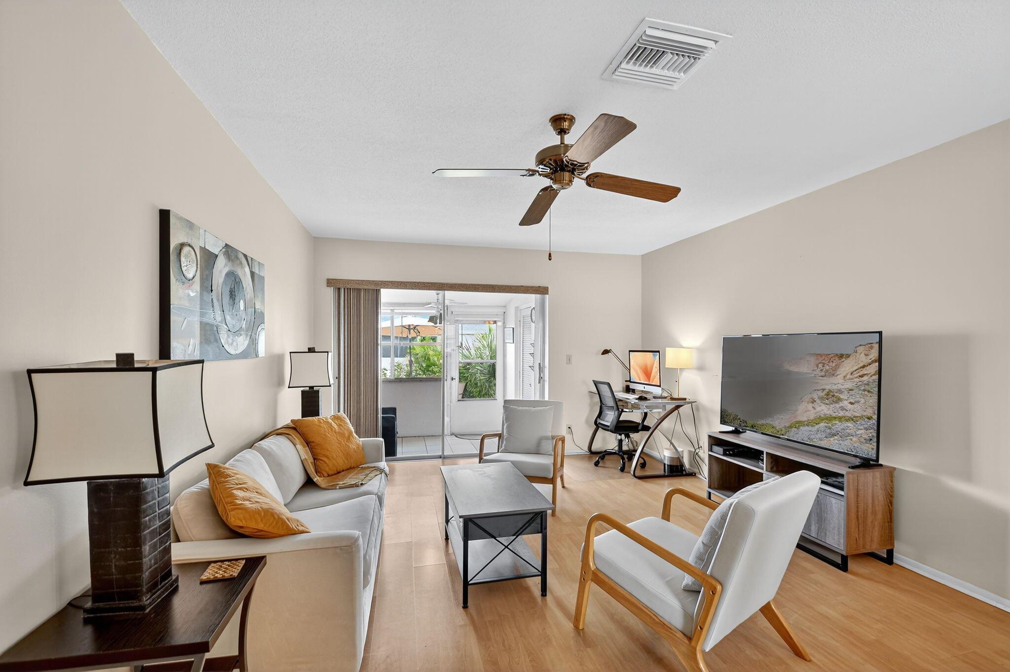 CRESTHAVEN VILLAS 10 COND - Residential Lease