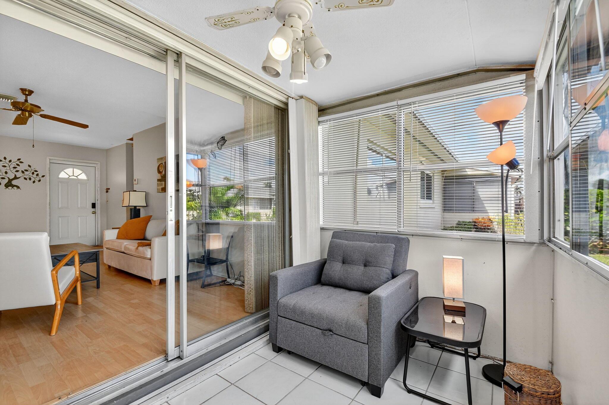 CRESTHAVEN VILLAS 10 COND - Residential Lease