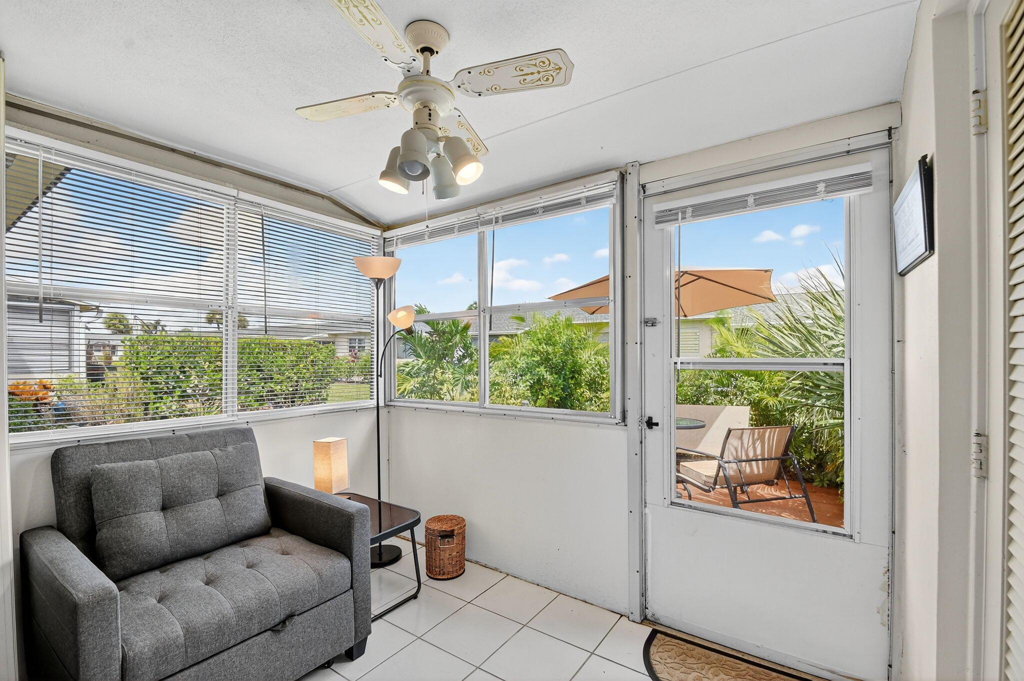 CRESTHAVEN VILLAS 10 COND - Residential Lease