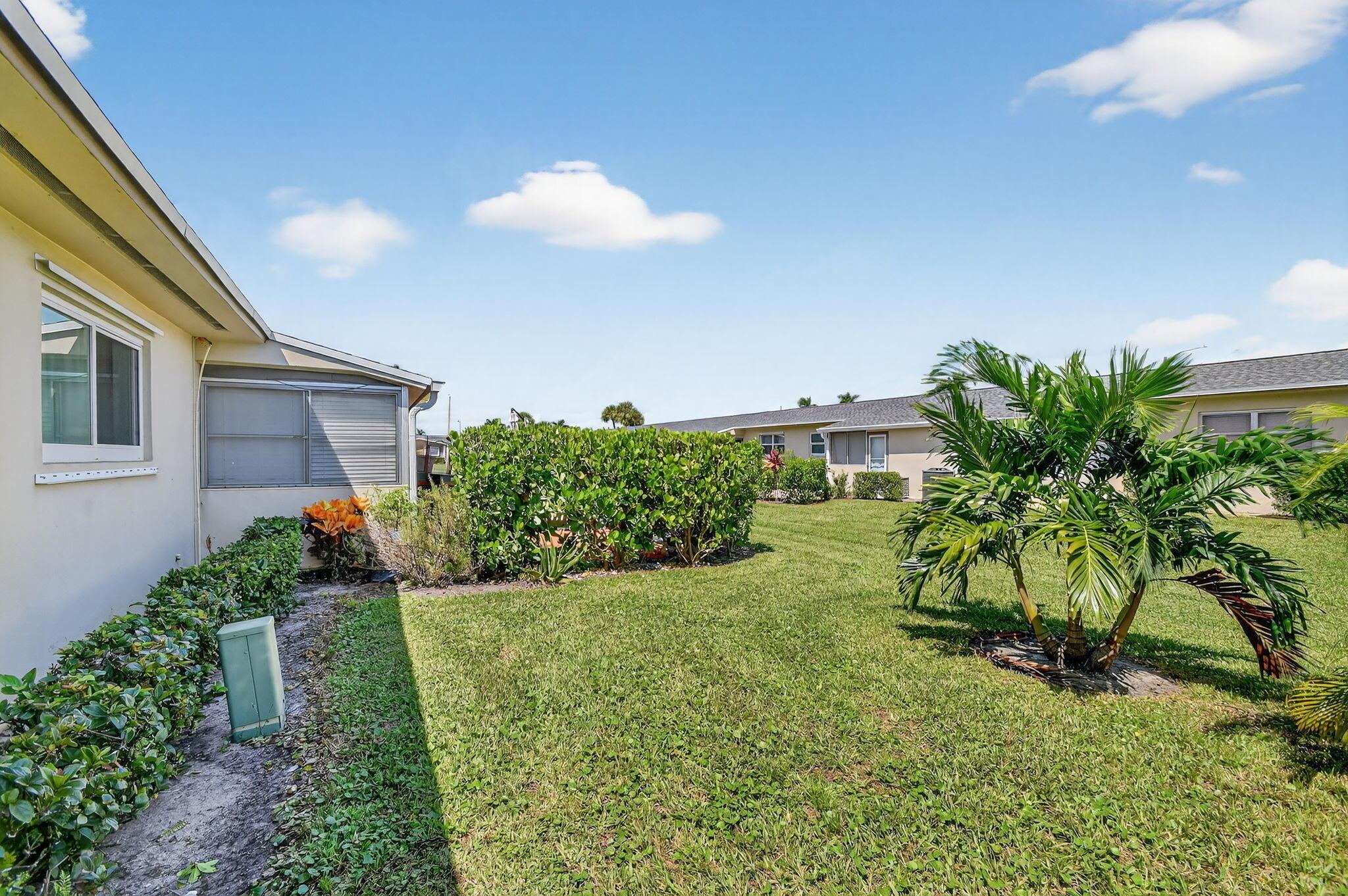 CRESTHAVEN VILLAS 10 COND - Residential Lease