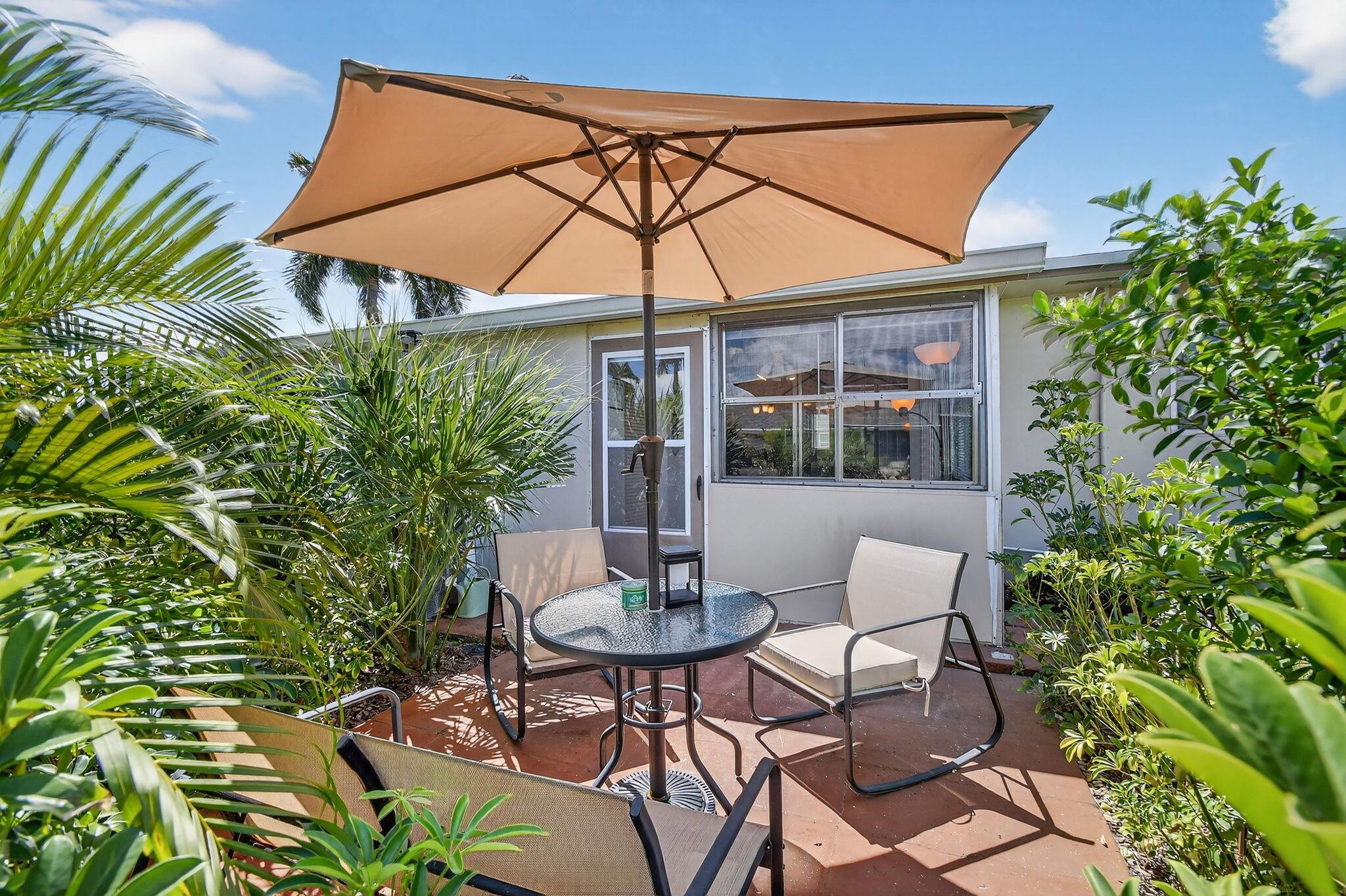 CRESTHAVEN VILLAS 10 COND - Residential Lease