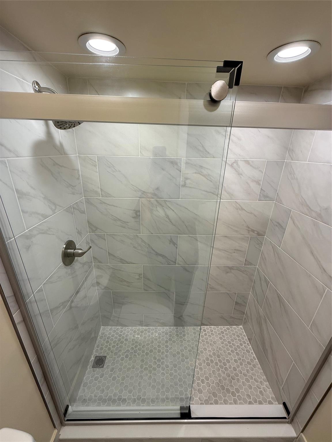 LAKES MEADOW VILLAGE HOME - Residential Lease