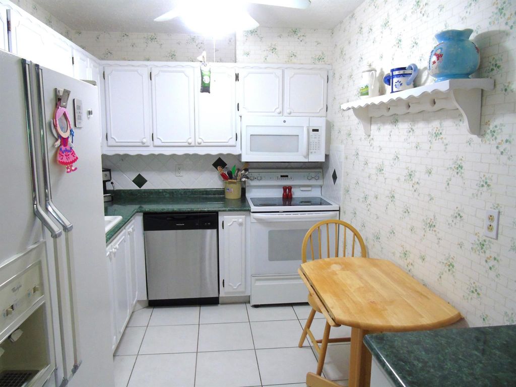 Photo of 10132 45th Way S #470, Boynton Beach, FL 33436 (MLS # R11079104)