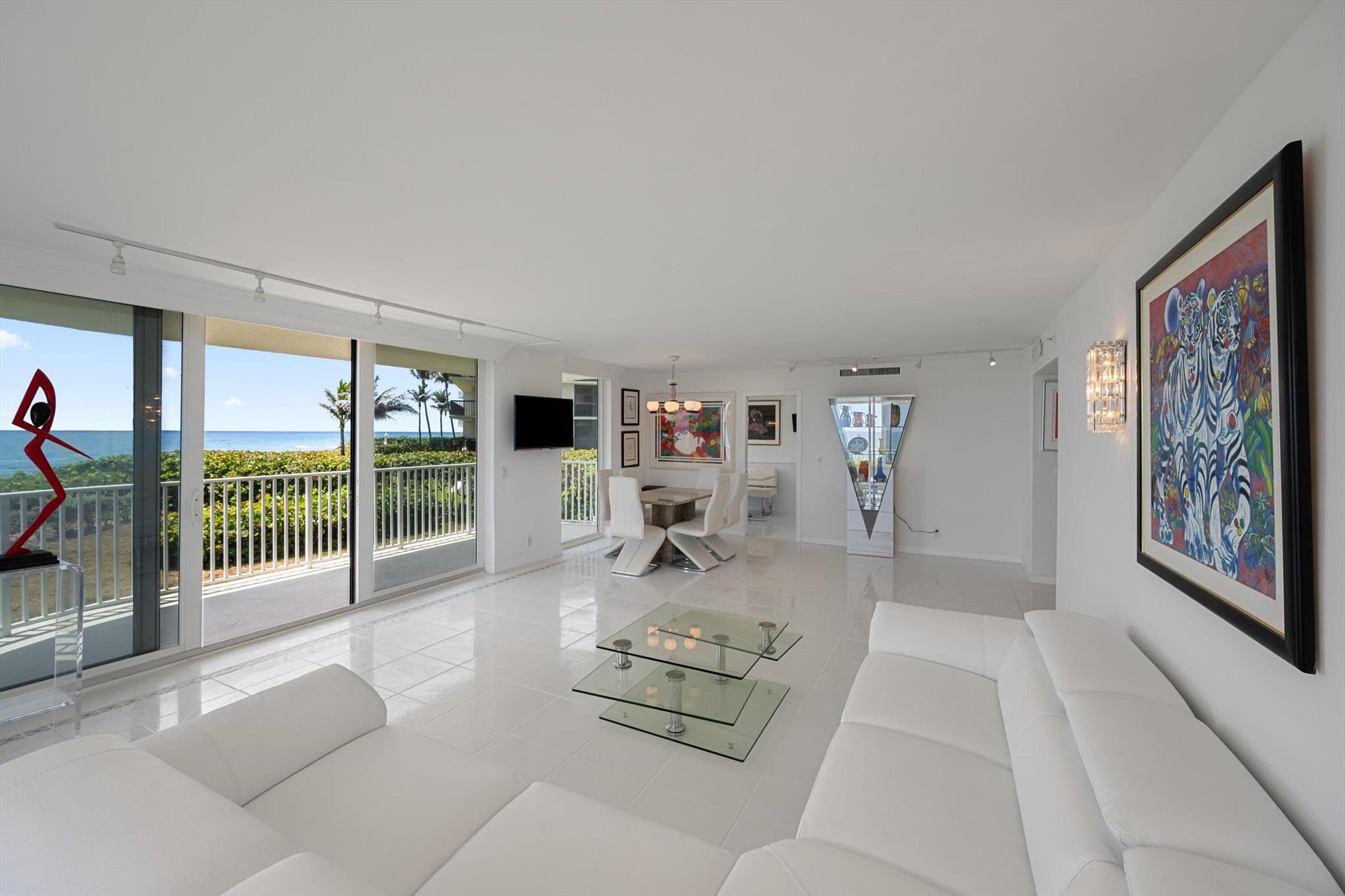 3360 S Ocean Boulevard 2eii, Palm Beach, FL, 33480/$1,450,000 1 3360 S Ocean Boulevard 2eii