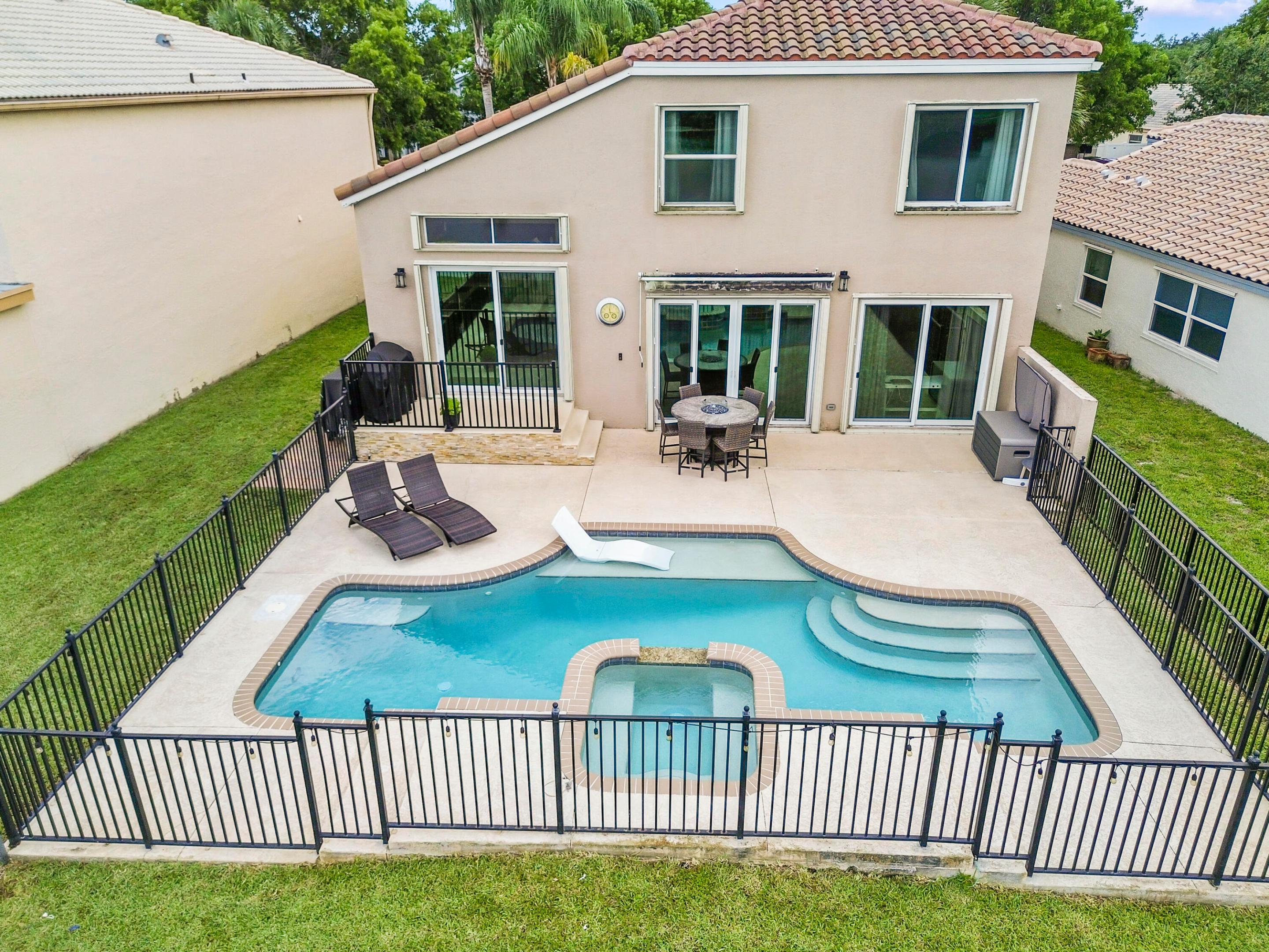 7877 Springvale Drive