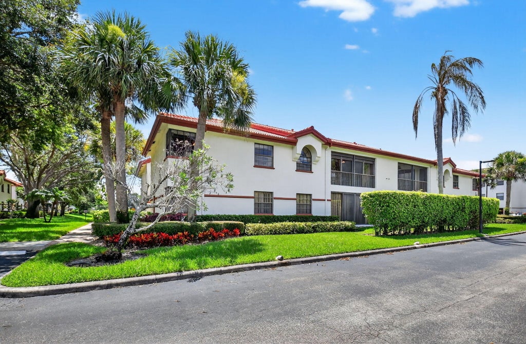 Photo of 5145 Brisata Circle #E, Boynton Beach, FL 33437 (MLS # R11107058)