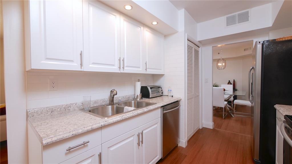 ENVIRON TOWERS - Residential