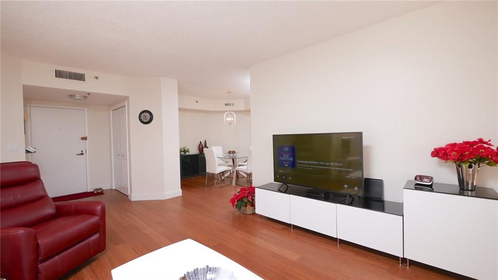ENVIRON TOWERS - Residential