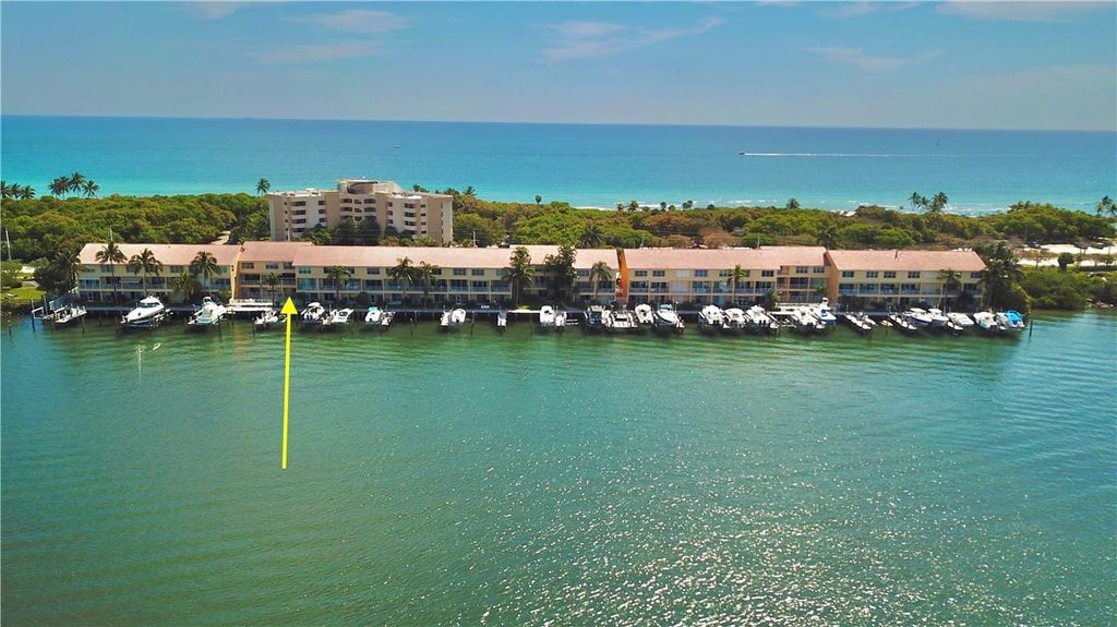 Photo of 4230 N OCEAN Drive, Hollywood, FL 33019 (MLS # B26079067)