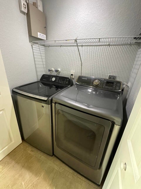 Tiny photo for 4230 N OCEAN Drive, Hollywood, FL 33019 (MLS # B26079067)