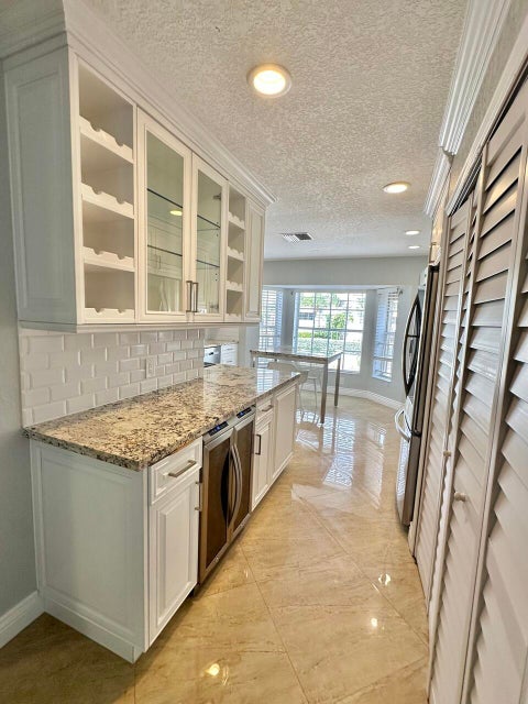 Tiny photo for 4230 N OCEAN Drive, Hollywood, FL 33019 (MLS # B26079067)