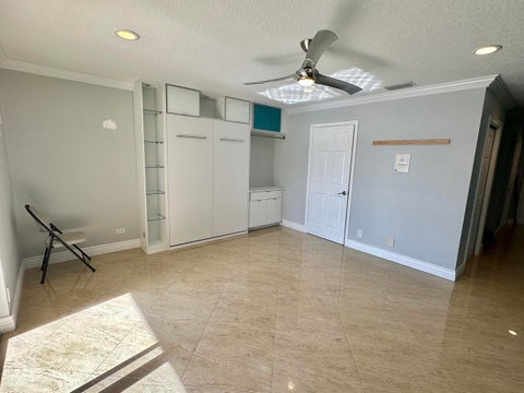 Tiny photo for 4230 N OCEAN Drive, Hollywood, FL 33019 (MLS # B26079067)