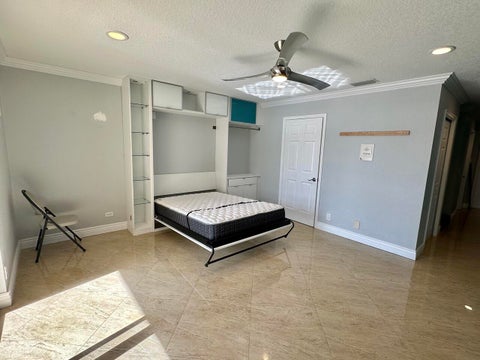 Tiny photo for 4230 N OCEAN Drive, Hollywood, FL 33019 (MLS # B26079067)