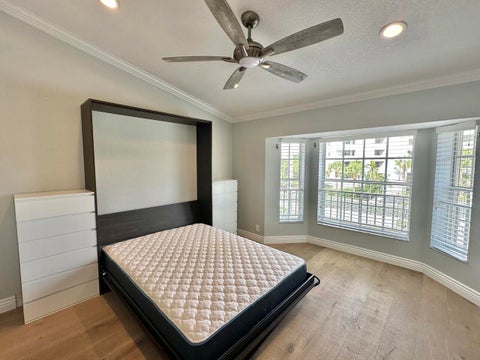 Tiny photo for 4230 N OCEAN Drive, Hollywood, FL 33019 (MLS # B26079067)