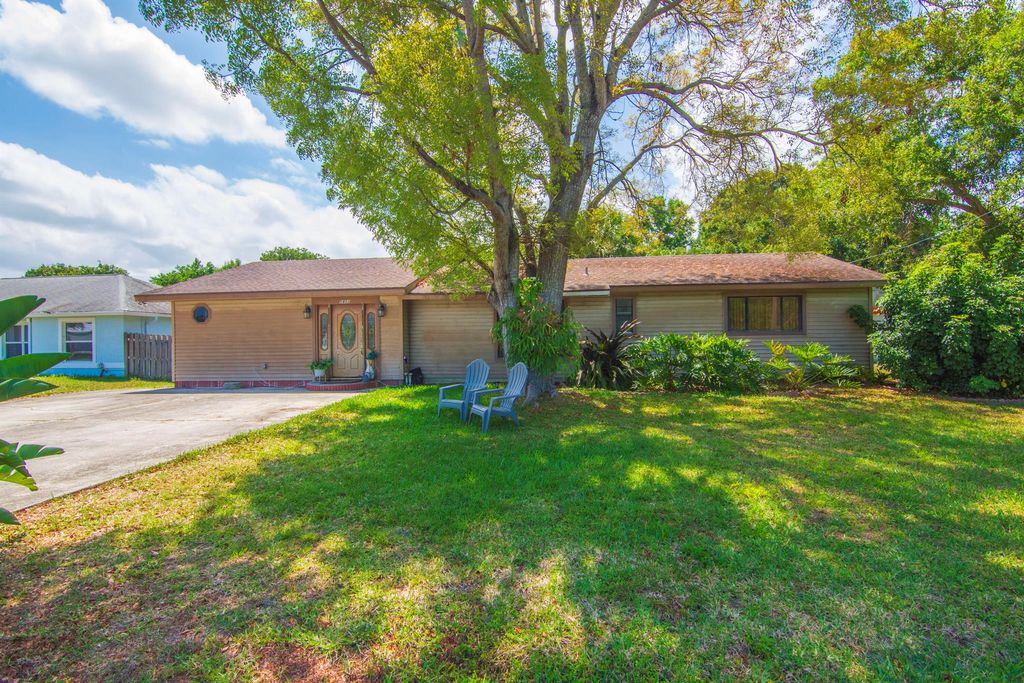 Photo of 5803 Cassia Drive, Fort Pierce, FL 34982 (MLS # R11086505)