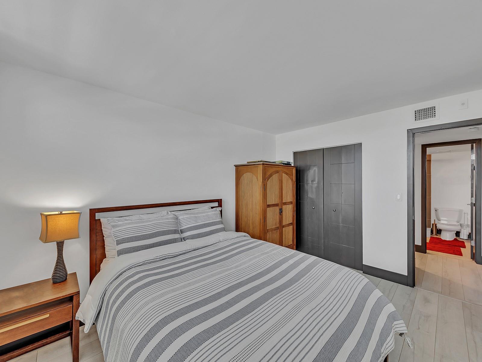 RIO ESPANA CONDO - Residential Lease