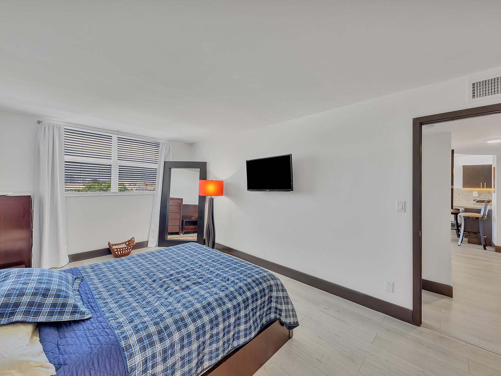 RIO ESPANA CONDO - Residential Lease