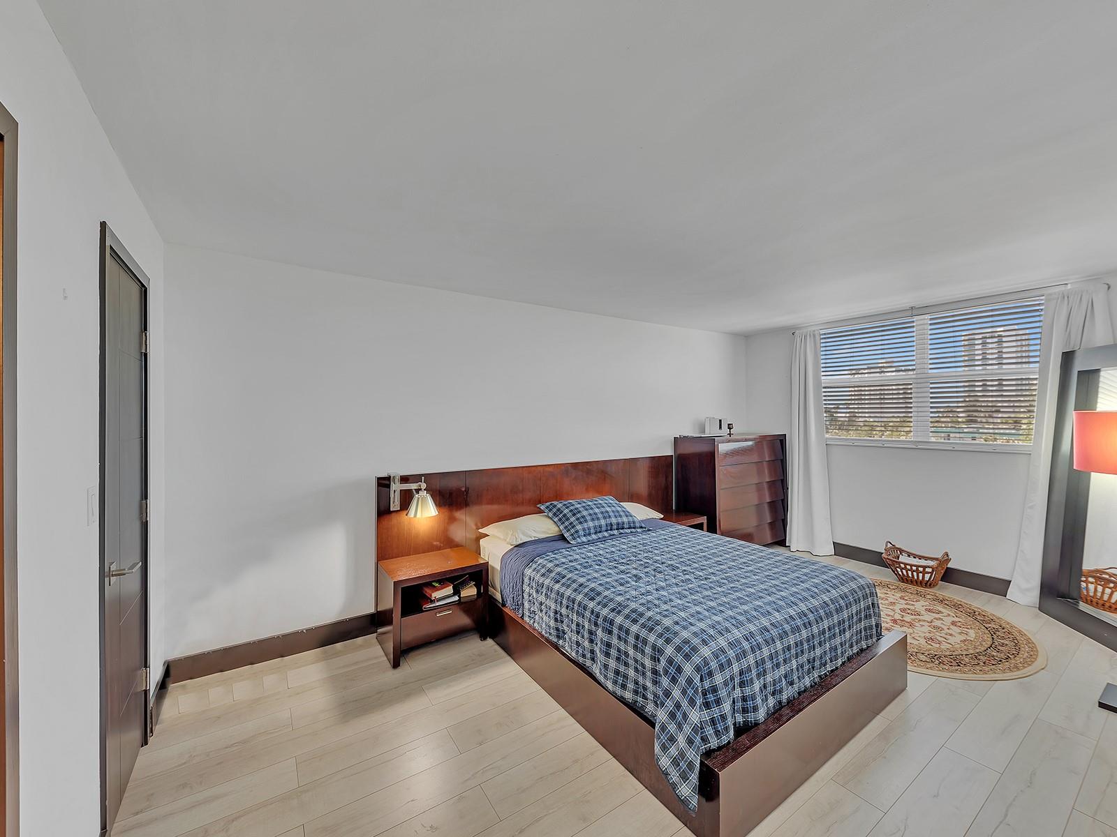 RIO ESPANA CONDO - Residential Lease