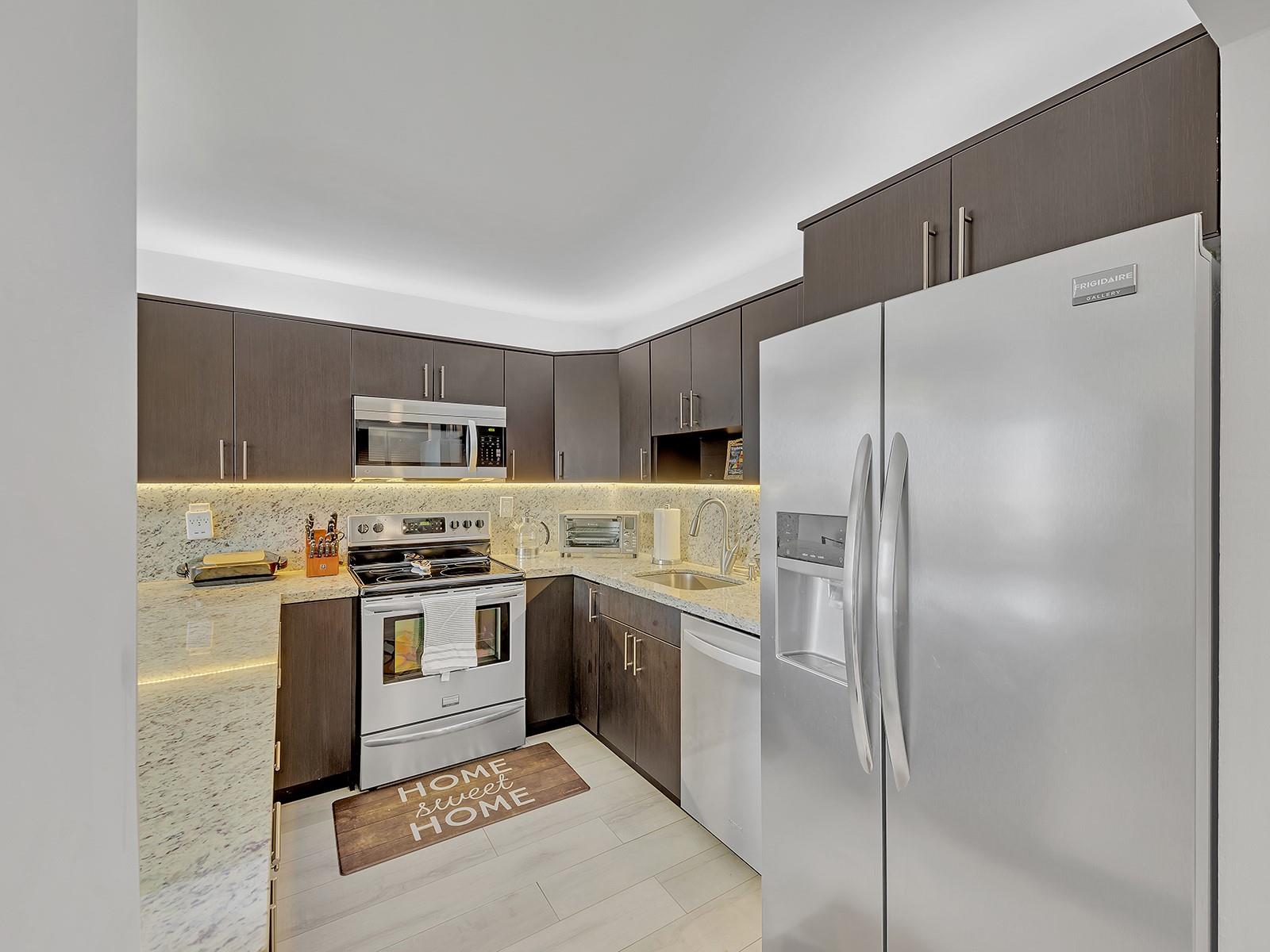 RIO ESPANA CONDO - Residential Lease