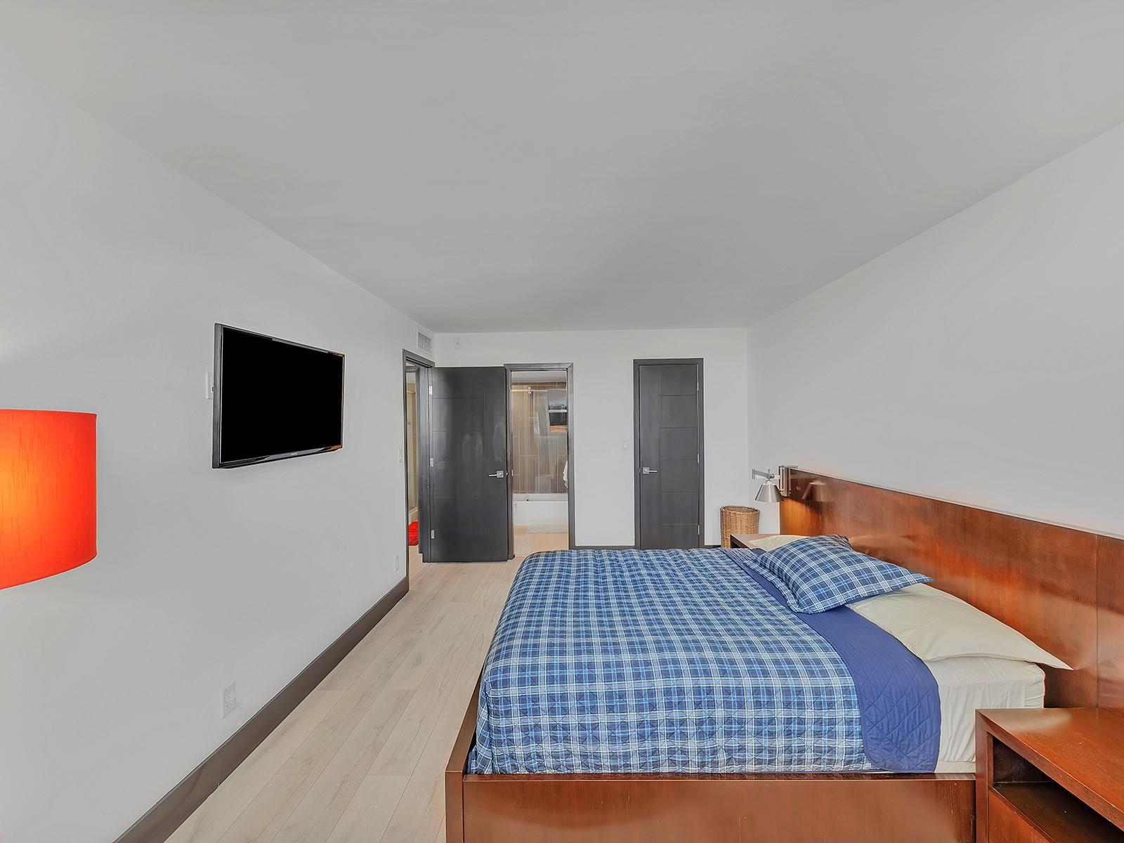 RIO ESPANA CONDO - Residential Lease