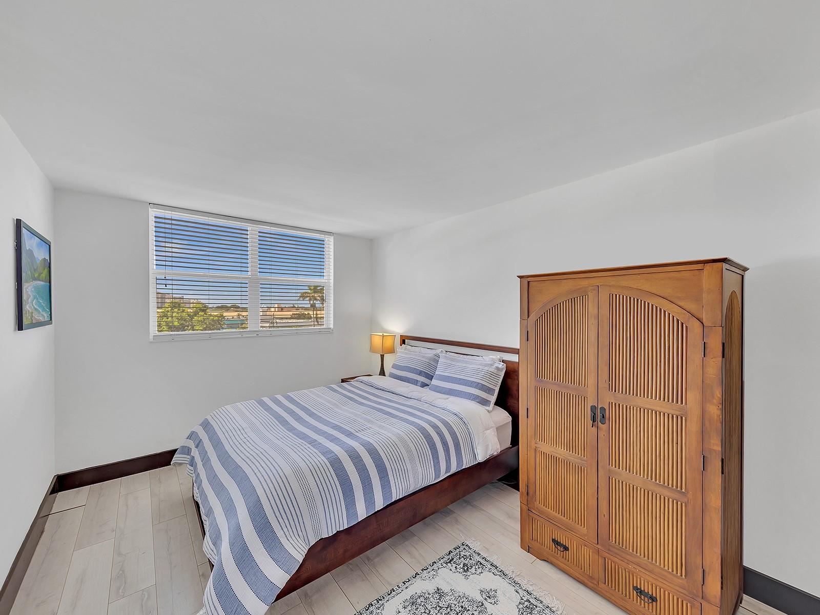RIO ESPANA CONDO - Residential Lease