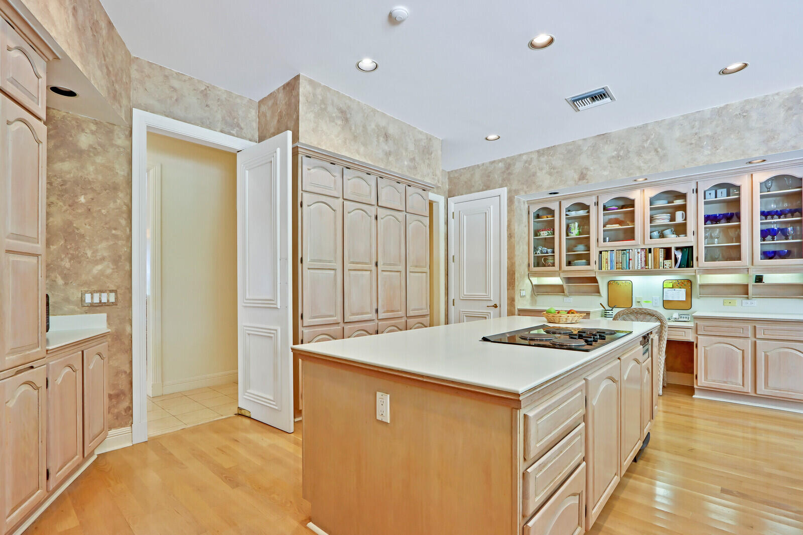 FRENCHMANS CREEK PAR D - Residential