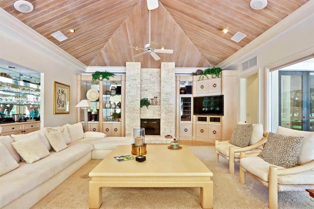 FRENCHMANS CREEK PAR D - Residential