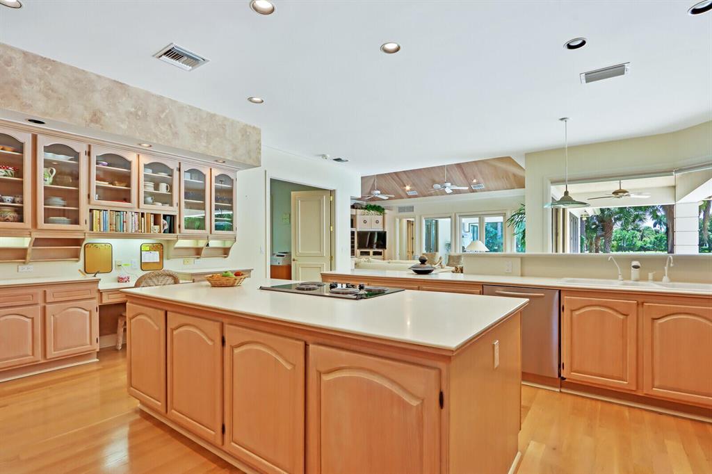 FRENCHMANS CREEK PAR D - Residential