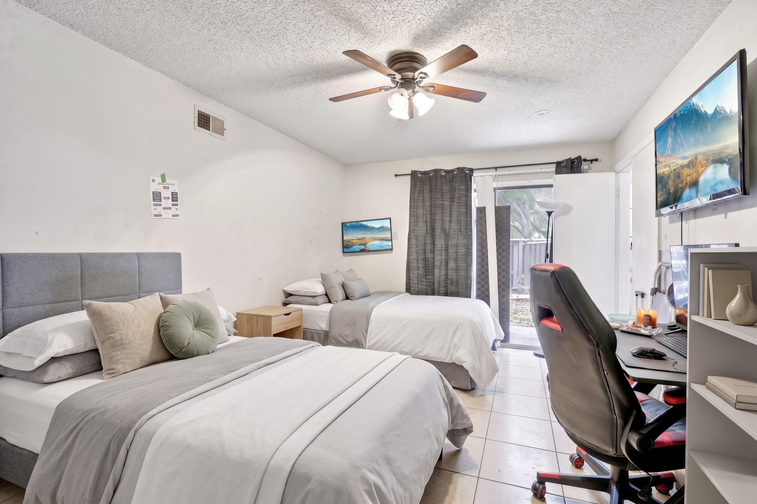 PLAYERS PLACE - Residential