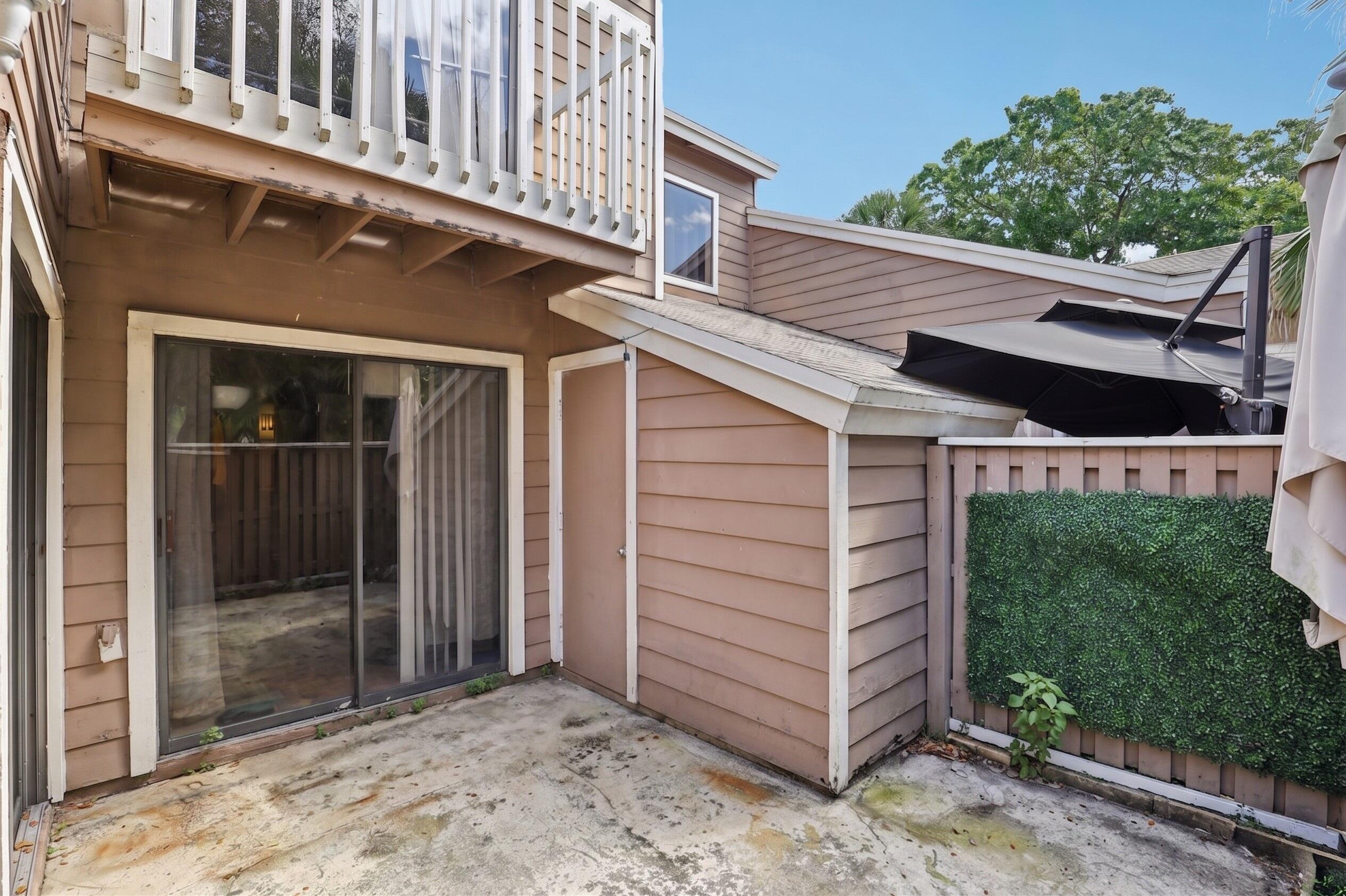 PLAYERS PLACE - Residential