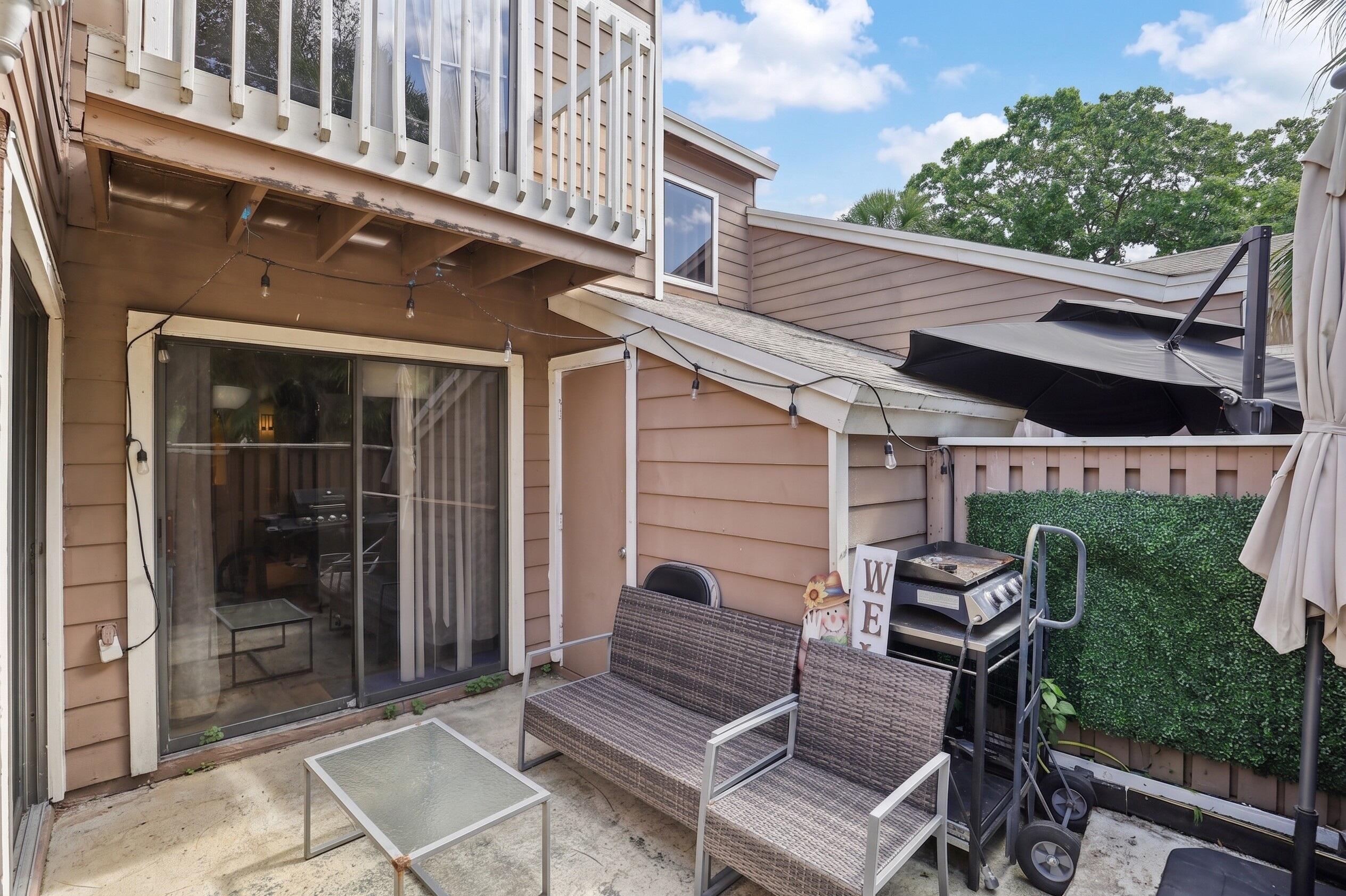 PLAYERS PLACE - Residential